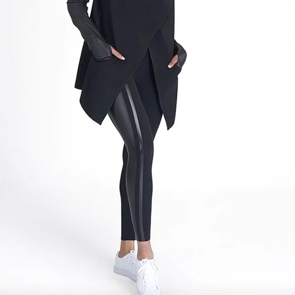 SPANX Every Wear Gloss Side Stripe Leggings - Picture 1 of 7